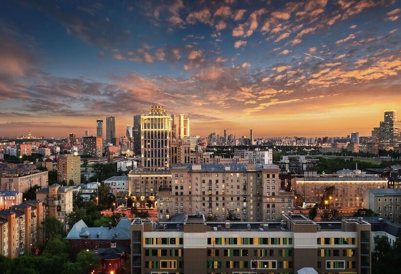 בית מלון כפרי Radisson Blu Belorusskaya