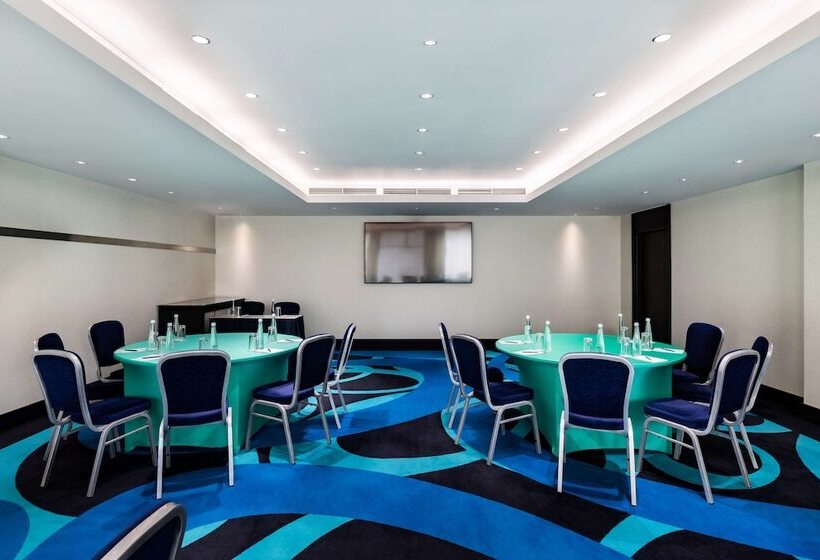 בית מלון כפרי Radisson Blu Belorusskaya