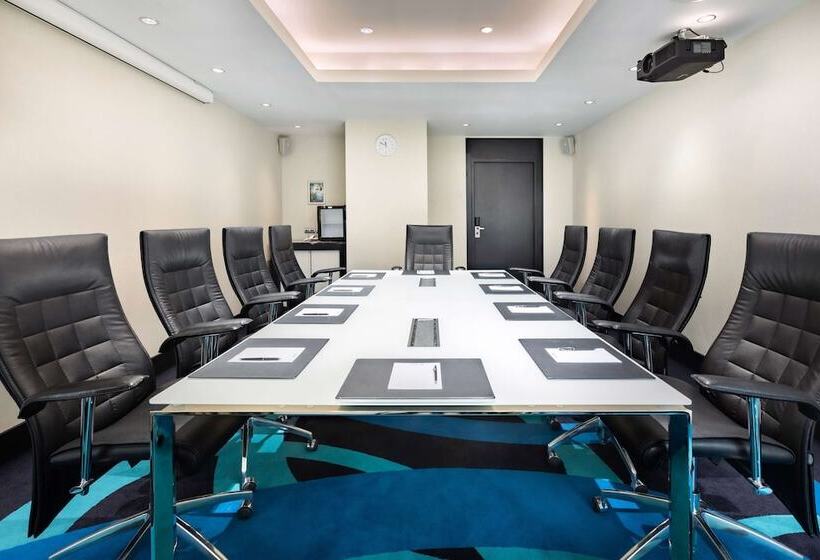 בית מלון כפרי Radisson Blu Belorusskaya