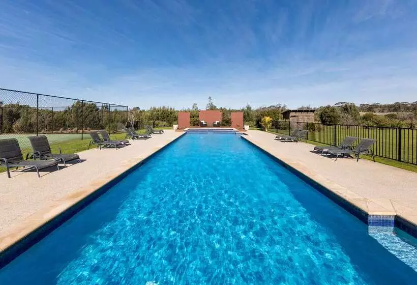 בית מלון כפרי Ramada Resort By Wyndham Phillip Island