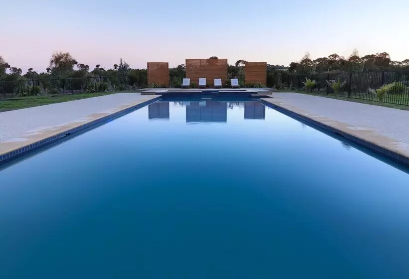 בית מלון כפרי Ramada Resort By Wyndham Phillip Island