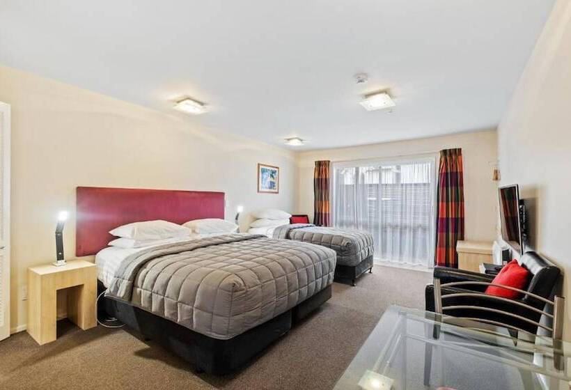 酒店 Tussock Peak Lodge