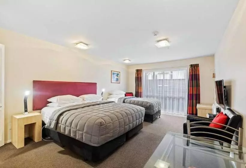 Hotel Tussock Peak Lodge