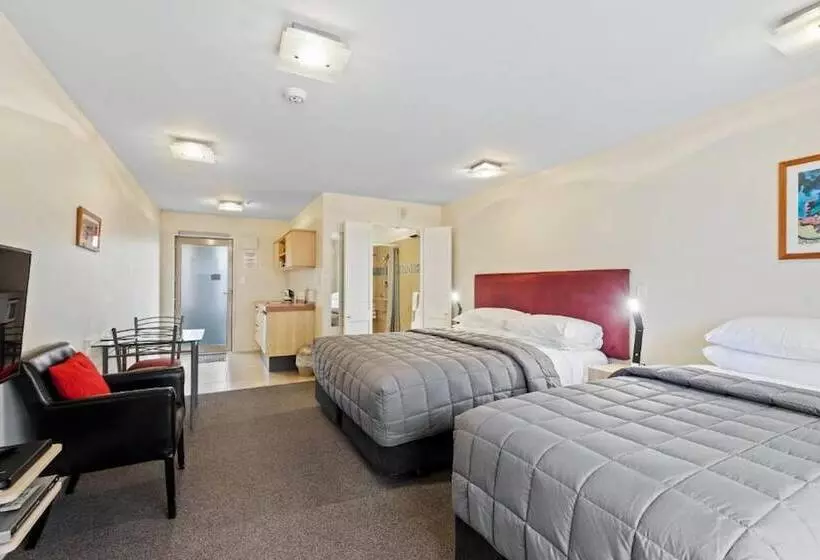 Hotel Tussock Peak Lodge