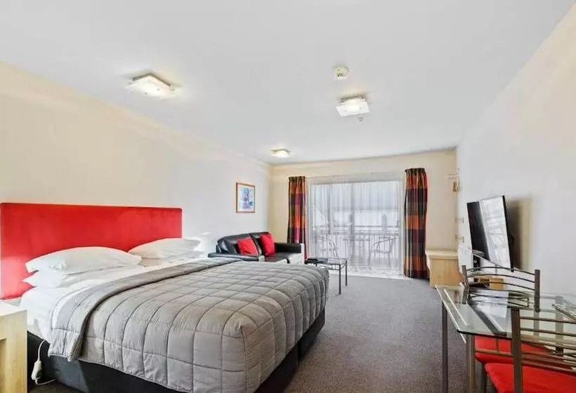 Hotel Tussock Peak Lodge