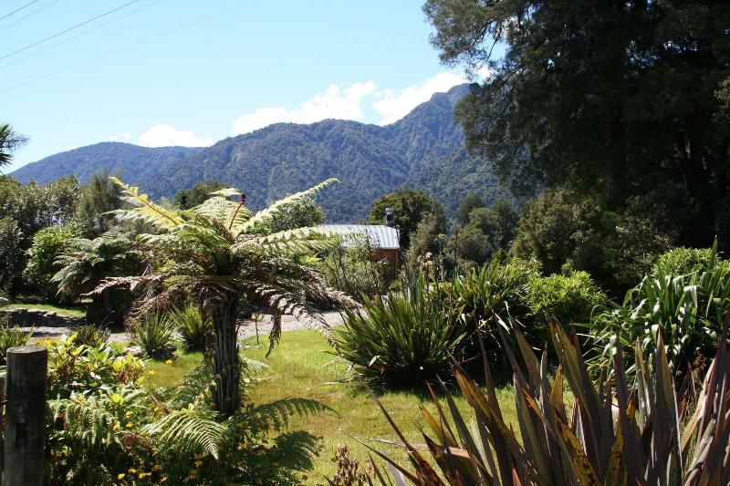 Отель Westwood Lodge