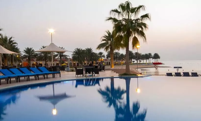 Mena Holiday Beach Resort Half Moon