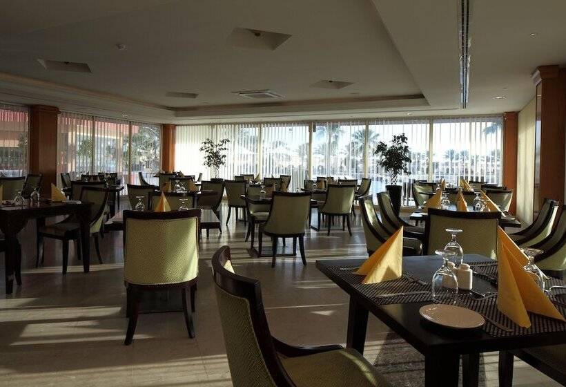 Mena Holiday Beach Resort Half Moon