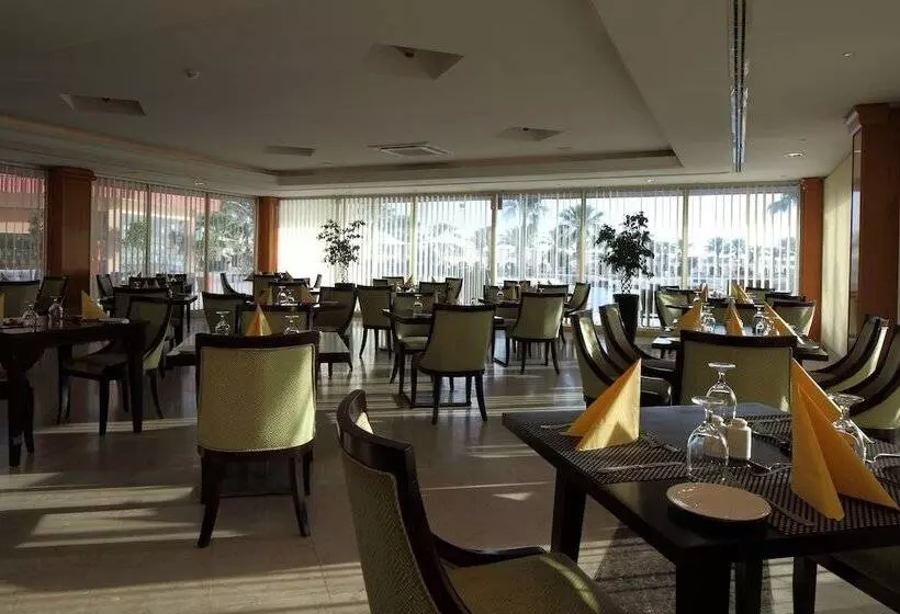 Mena Holiday Beach Resort Half Moon