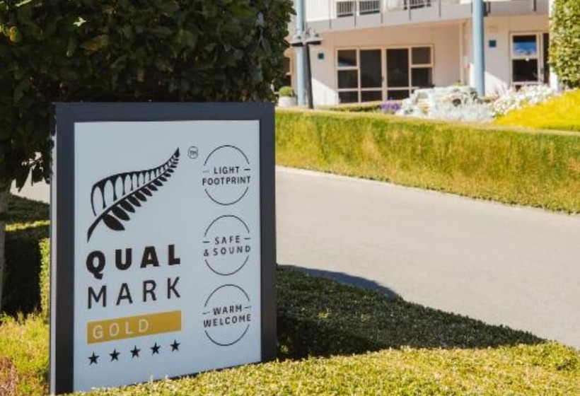 모텔 Radfords On The Lake