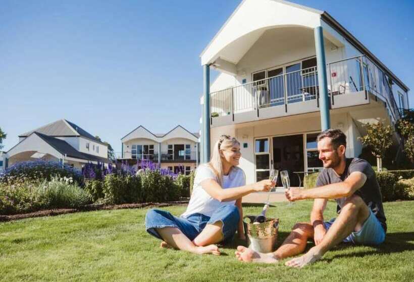 모텔 Radfords On The Lake