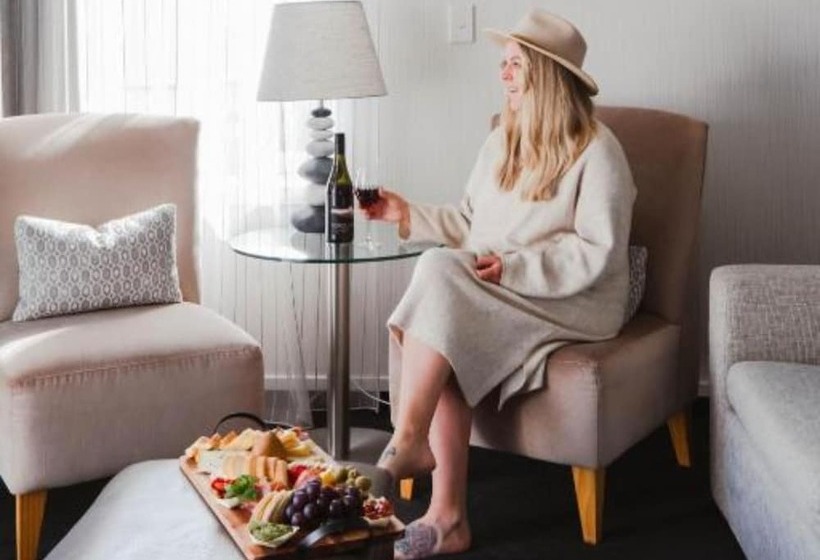 모텔 Radfords On The Lake