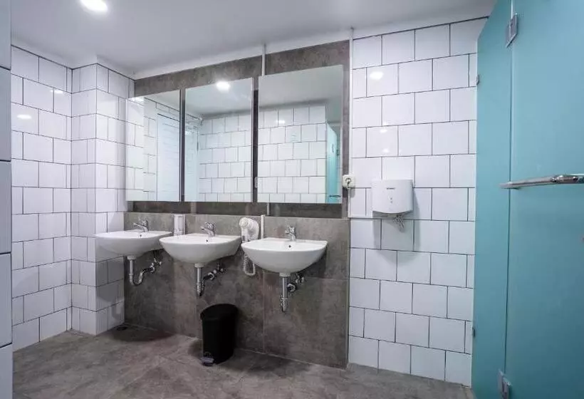 ホテル Bobopod Pancoran, Jakarta