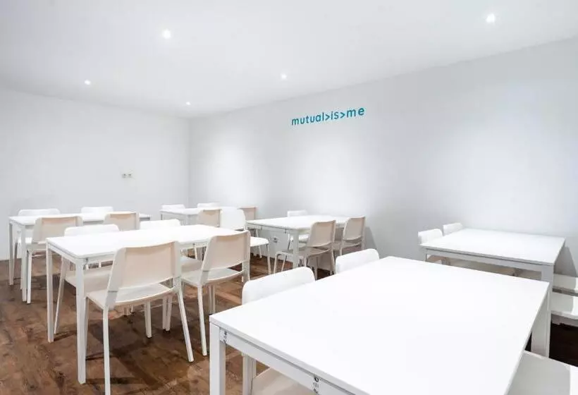 ホテル Bobopod Pancoran, Jakarta