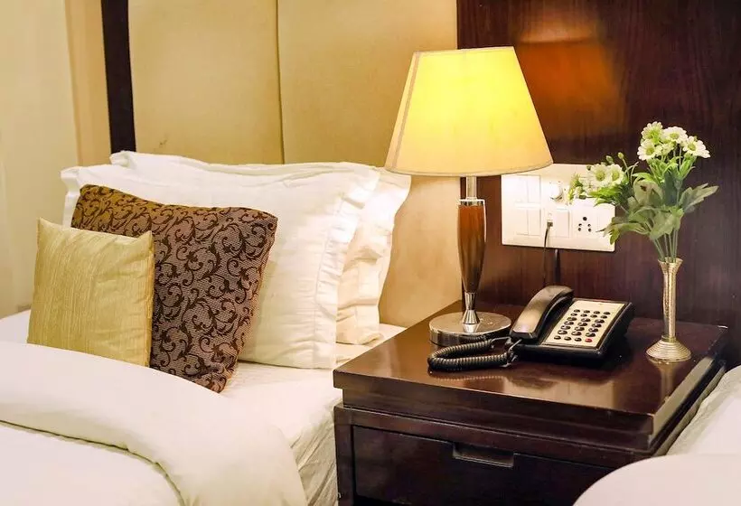 Hotel Gold Leaf, Udaipur