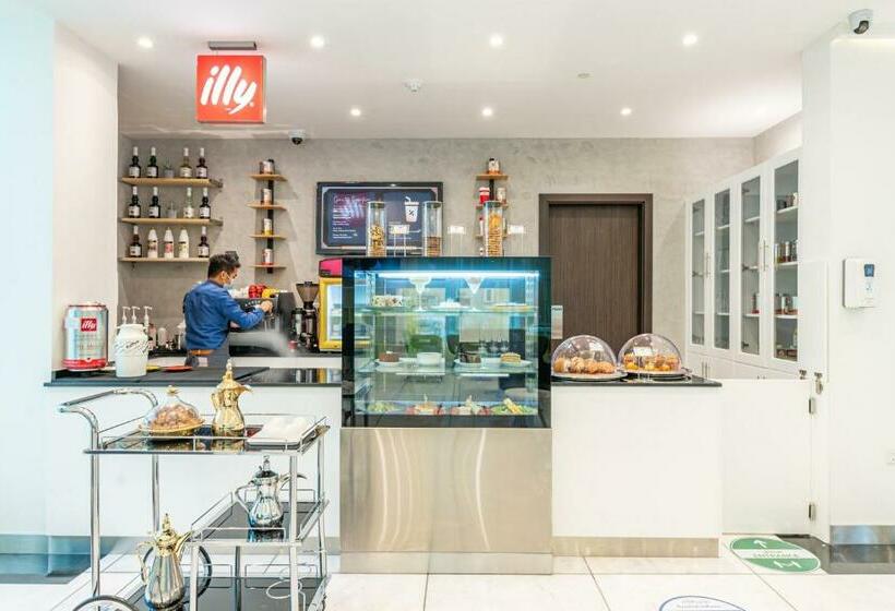 Gravity Hotel Abu Dhabi