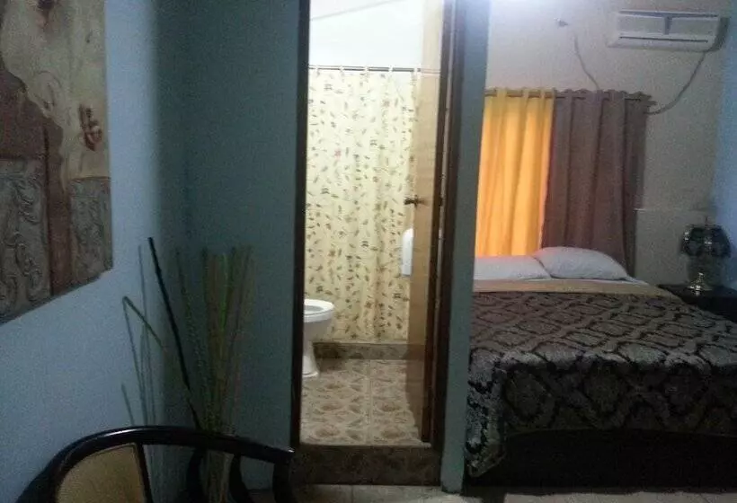 هتل Hostal My Home In Panama   Hostel