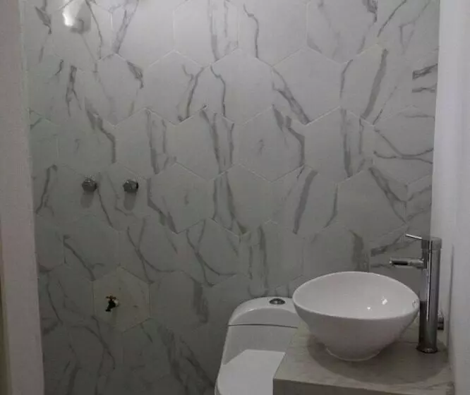 هتل Hostal Tokio   Hostel