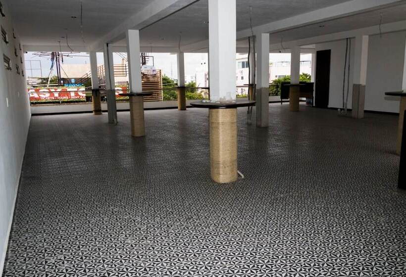 בית מלון כפרי Hostal Tokio Hostel