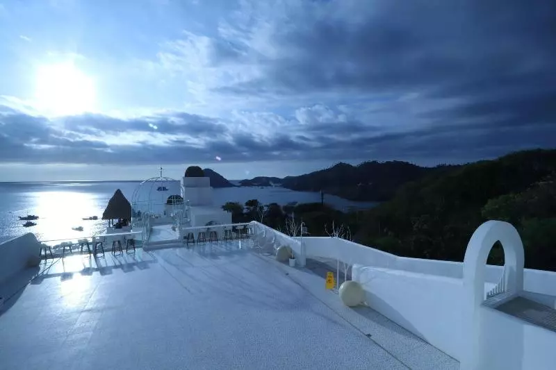 Loccal Collection Hotel Komodo