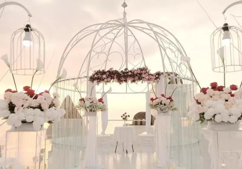 Loccal Collection Hotel Komodo