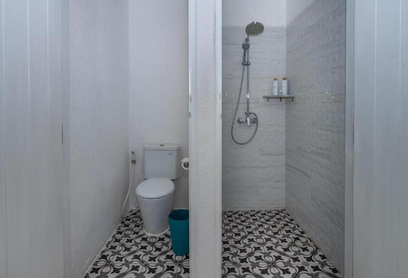 Loccal Collection Hotel Komodo