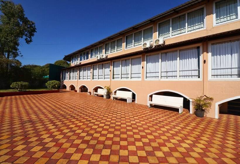 هتل The Grand Legacy Resort