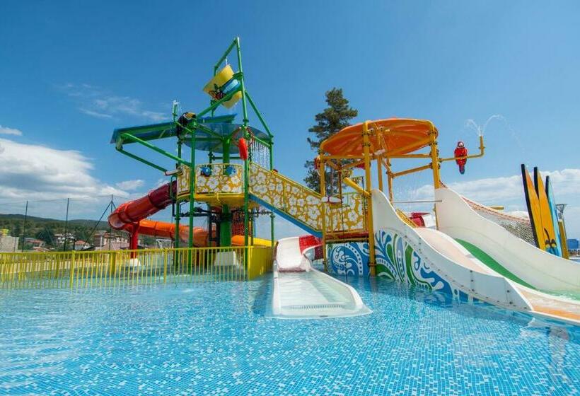 Nevis Resort & Aqua Park   All Inclusive