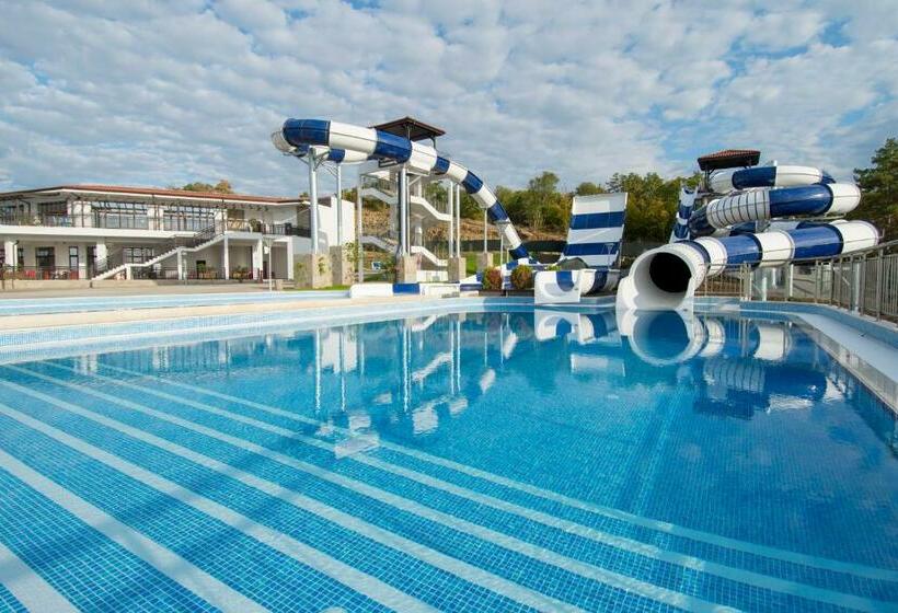 Nevis Resort & Aqua Park   All Inclusive