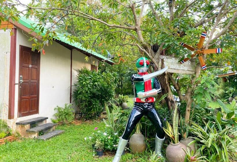 リゾートホテル Banpak Suankaew Talaynoi