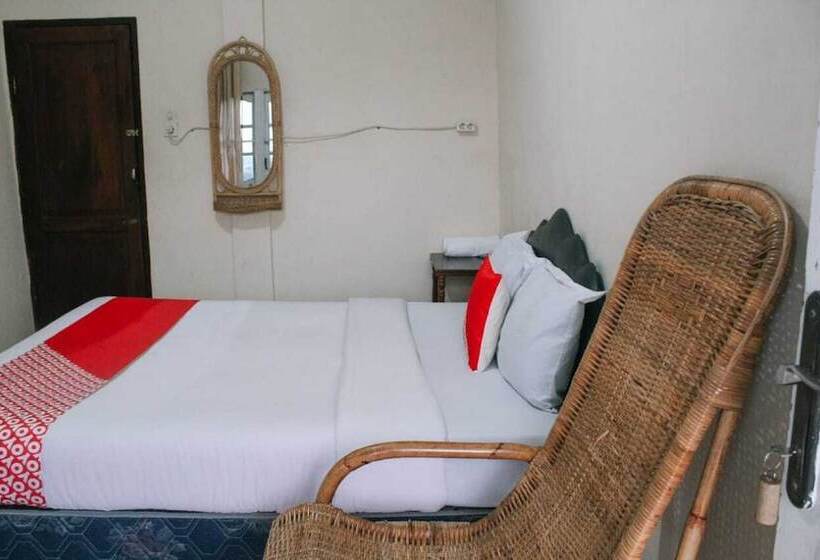 הוסטל Berastagi Backpacker Rooms By Oyo Rooms