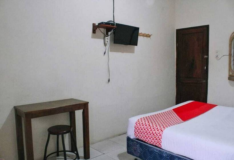 הוסטל Berastagi Backpacker Rooms By Oyo Rooms