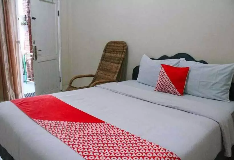 Retkeilymaja Berastagi Backpacker Rooms By Oyo Rooms