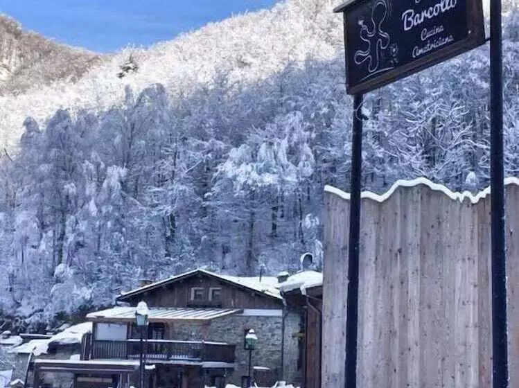 簡易ホテル Osteria B&b Il Barcollo