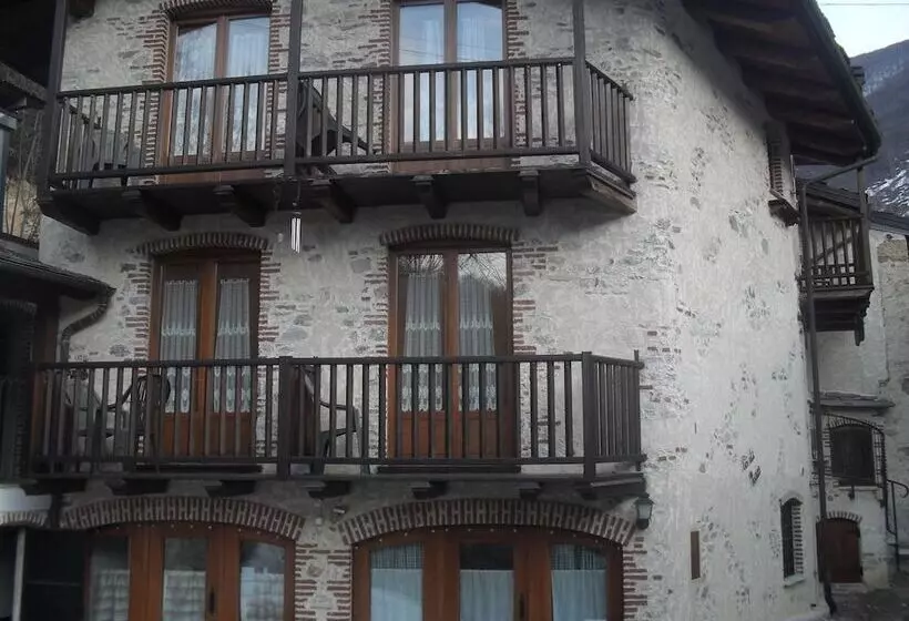 簡易ホテル Osteria B&b Il Barcollo