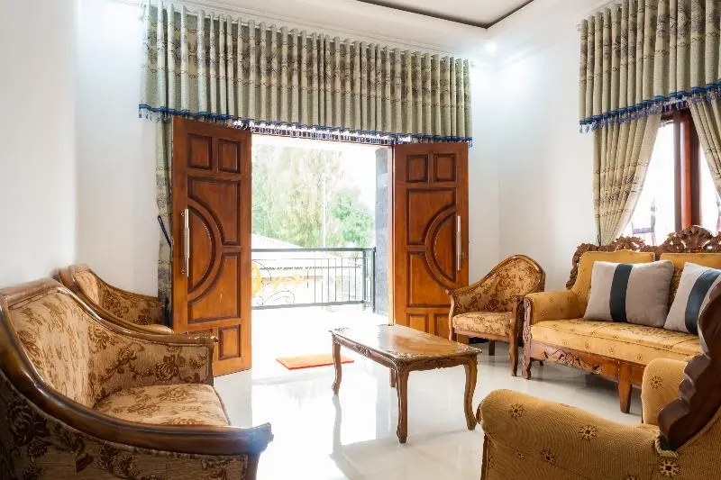 ホテル Anugrah Bromo Homestay By Oyo Rooms