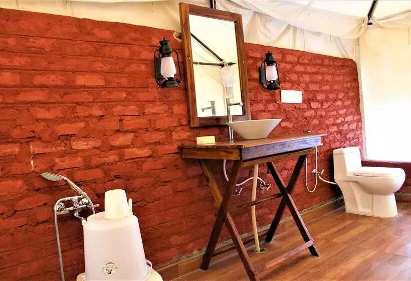 Hotelli Aravali Nature Luxury Camp