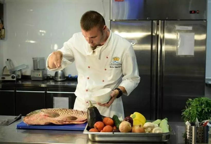 Hotelli Domeniul Greaca