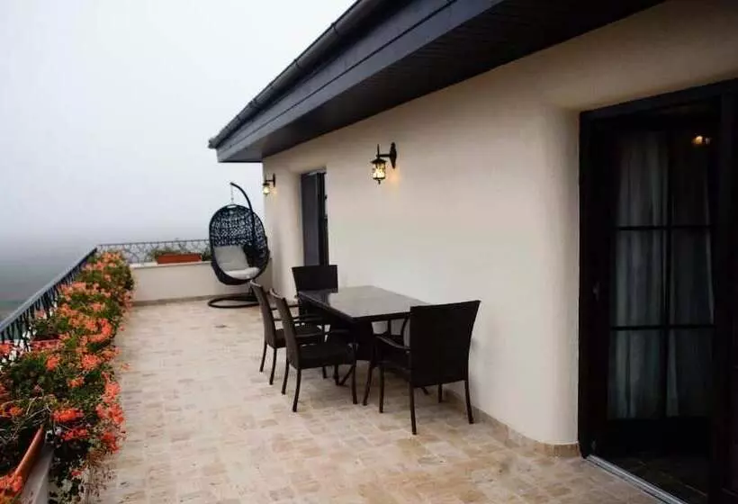 Hotelli Domeniul Greaca