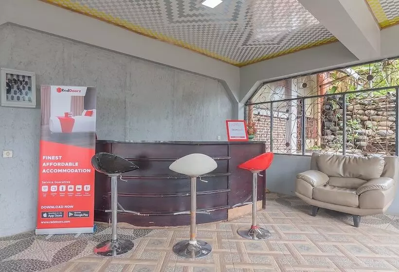 Hotelli Reddoorz Resort Syariah @ Batu Apung Purwakarta