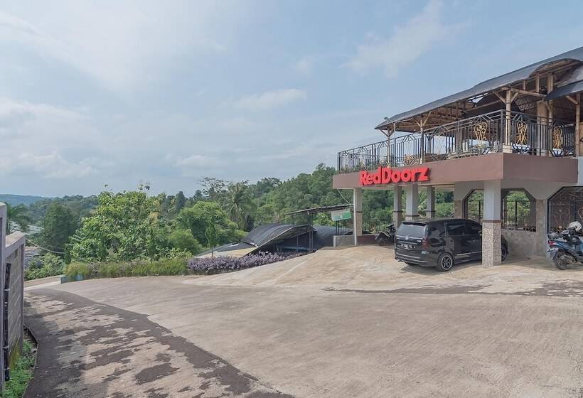 בית מלון כפרי Reddoorz Resort Syariah @ Batu Apung Purwakarta