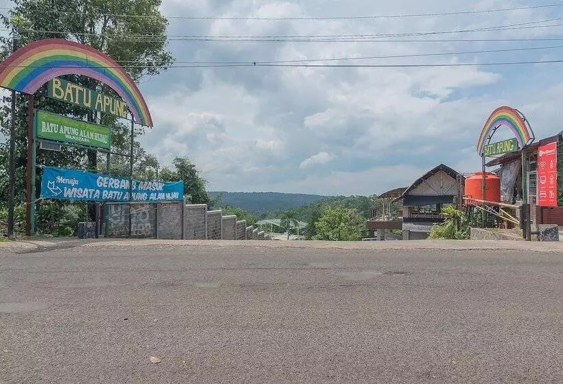 Hotelli Reddoorz Resort Syariah @ Batu Apung Purwakarta