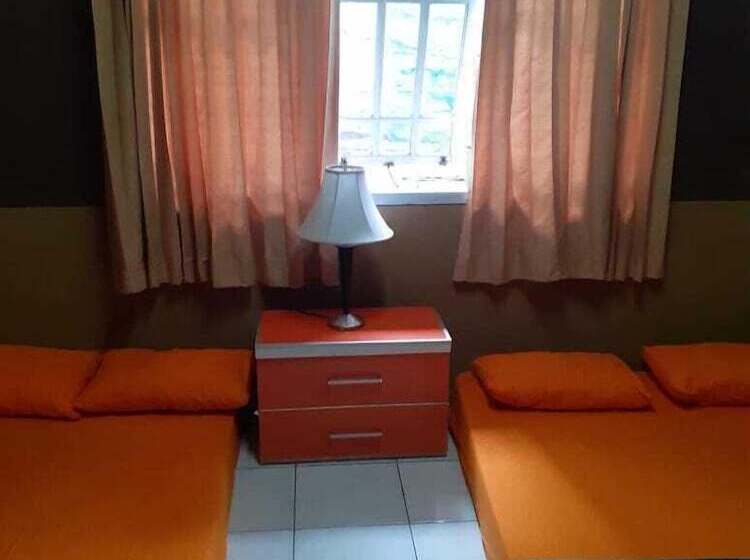 بنسيون Aminah Homestay And Tour