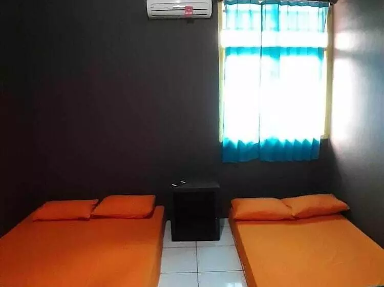 Majatalo Aminah Homestay And Tour