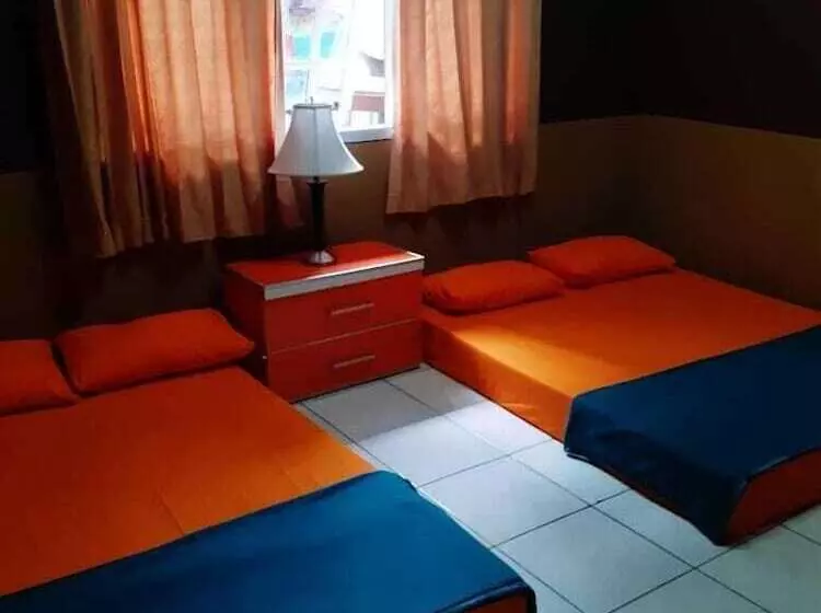 Majatalo Aminah Homestay And Tour