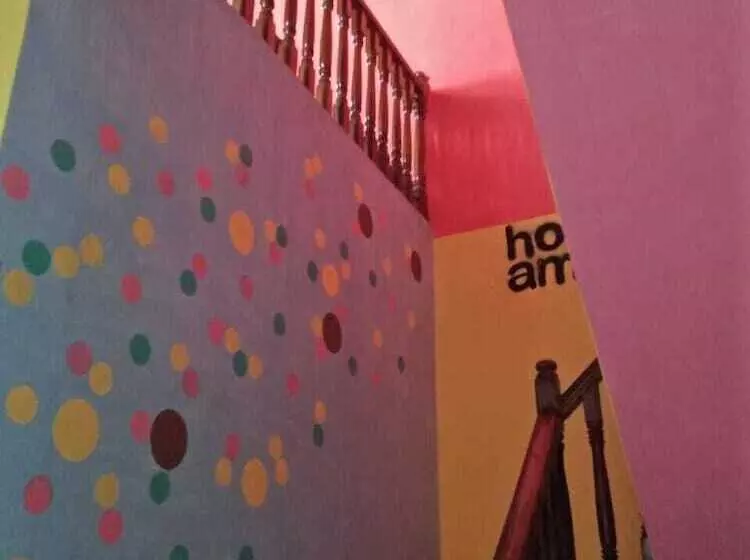 Majatalo Aminah Homestay And Tour