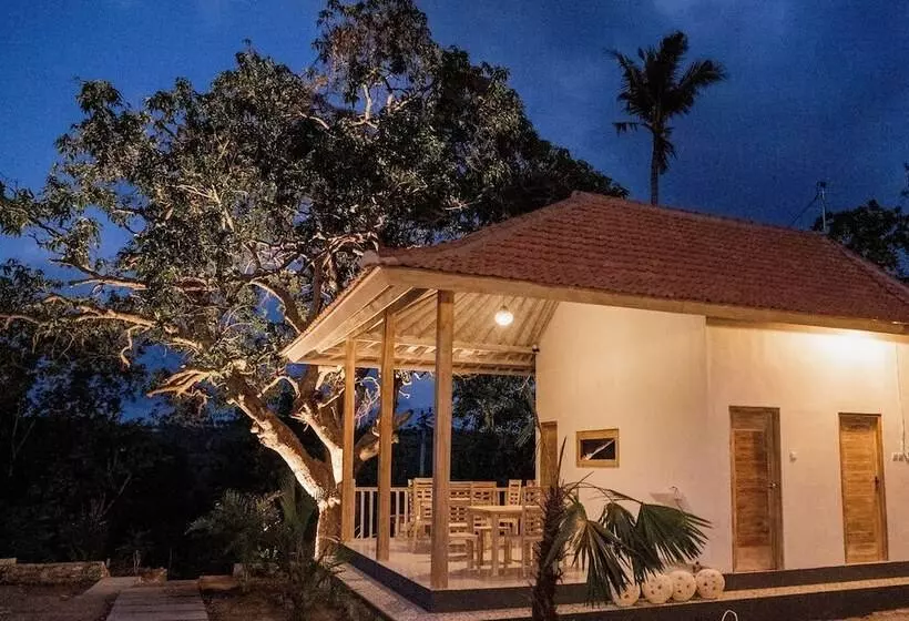 ペンション Kayu Kuning Cottage