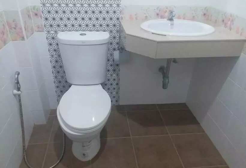 Hotelli Chawalee Place