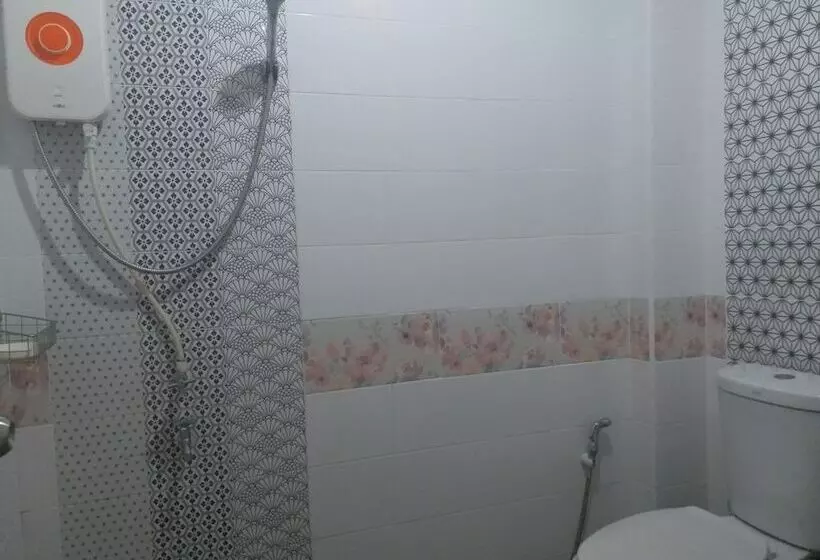 Hotelli Chawalee Place