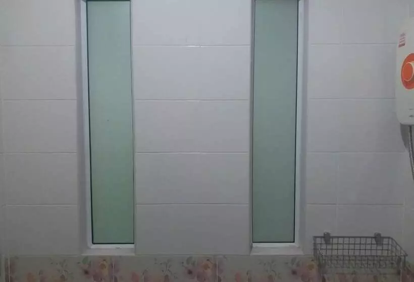 Hotelli Chawalee Place